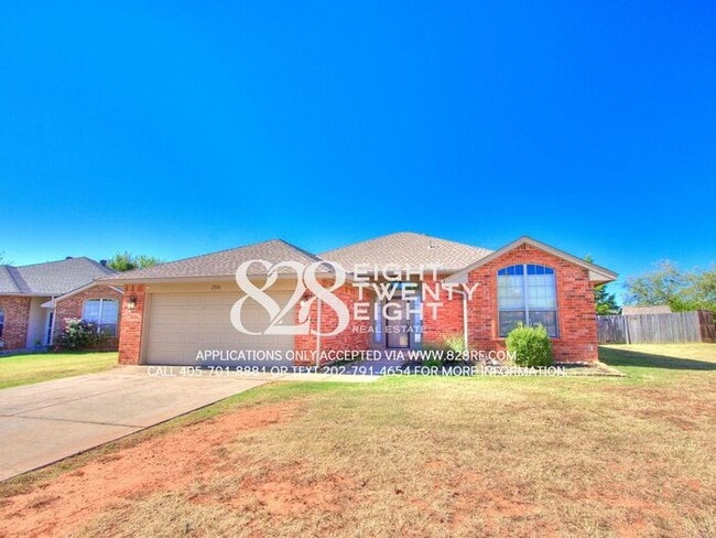 Building Photo - Lovely 3 Bed/2 Bath/2 Car Garage Single Fa...
