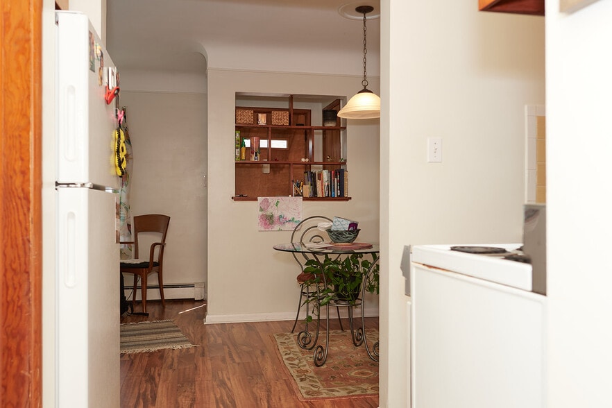 Building Photo - 4304 13 Mile Rd