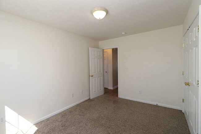 Building Photo - 101 Parker Pl