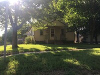 Building Photo - $795 - 2 bed 1 bath - Single Family Home