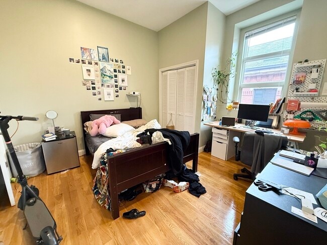 Building Photo - 409 Dudley St