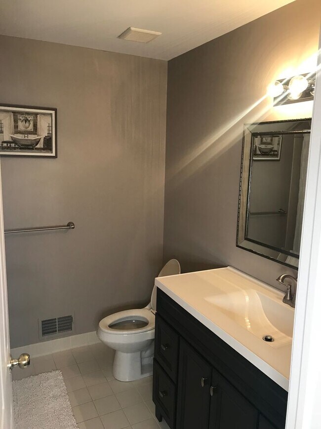 Building Photo - COMING SOON! Charming 2-Bed Home in Commerce –Great schools & Community Pool Access!