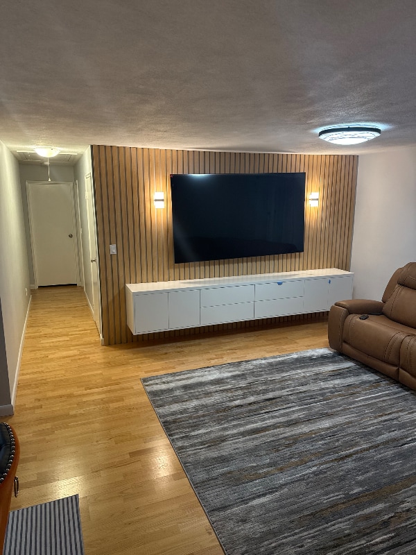 Building Photo - 23-55 Staffordshire Ln