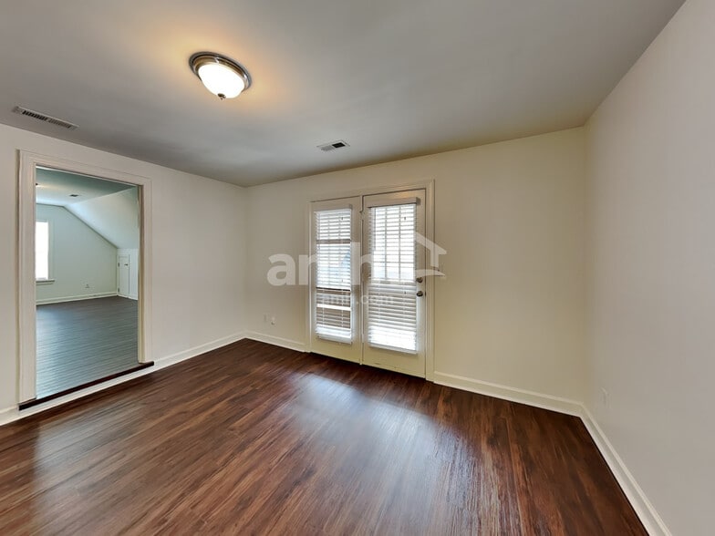 Building Photo - 6111 Creft Cir