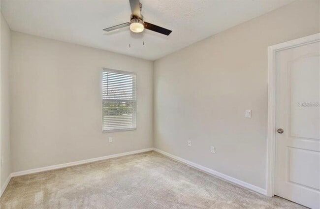 Building Photo - 492 Pinecrest Loop