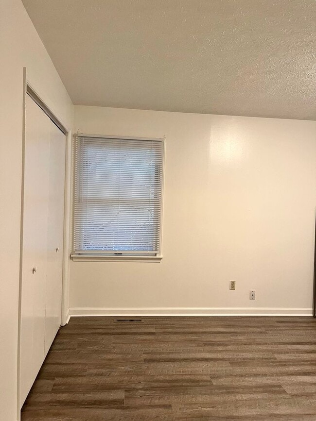 Building Photo - Renovated Home Near Virginia Tech