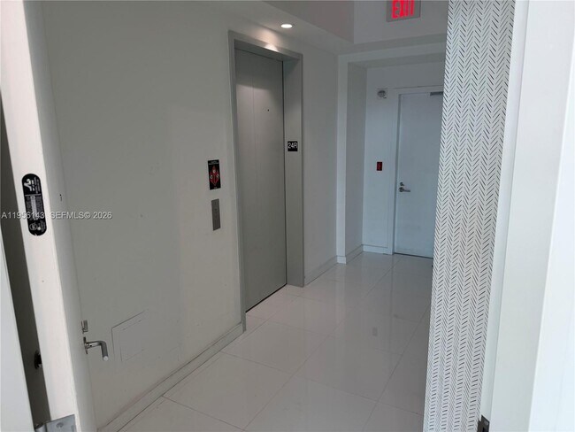 Building Photo - 851 NE 1st Ave