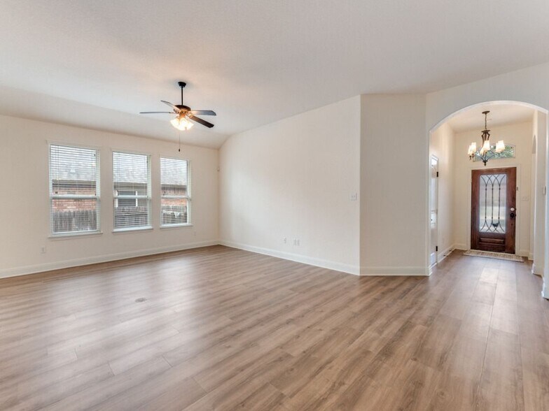 Building Photo - 229 Gardner