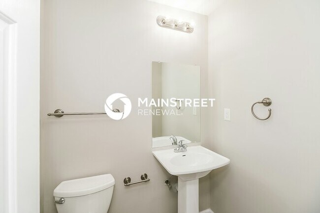 Building Photo - 3 Bedroom Pet-Friendly Home in Fayetteville, GA with Main Street Renewal