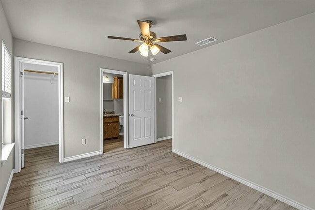 Building Photo - 344 Arnold Dr