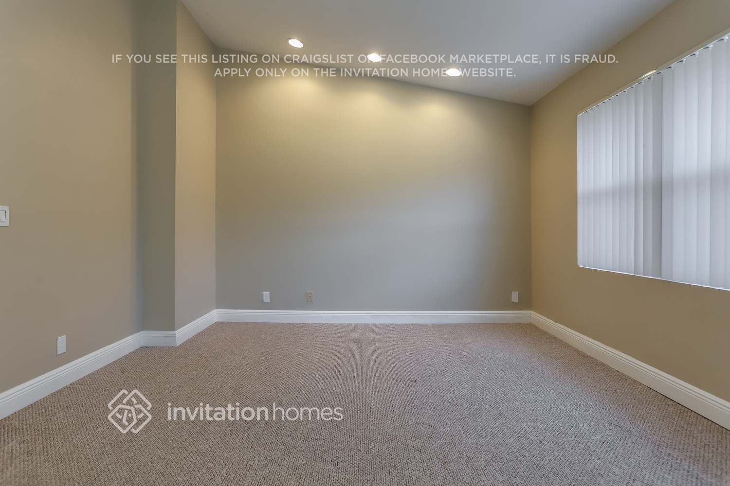 Building Photo - 1240 NW 105th Ave