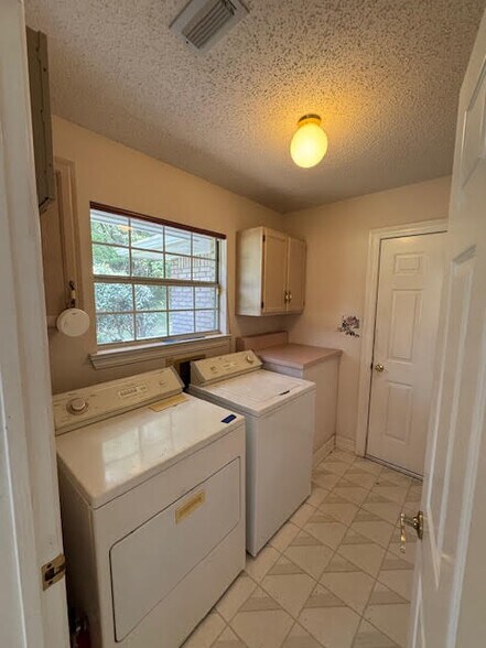 Building Photo - 7936 Hapuna Pl