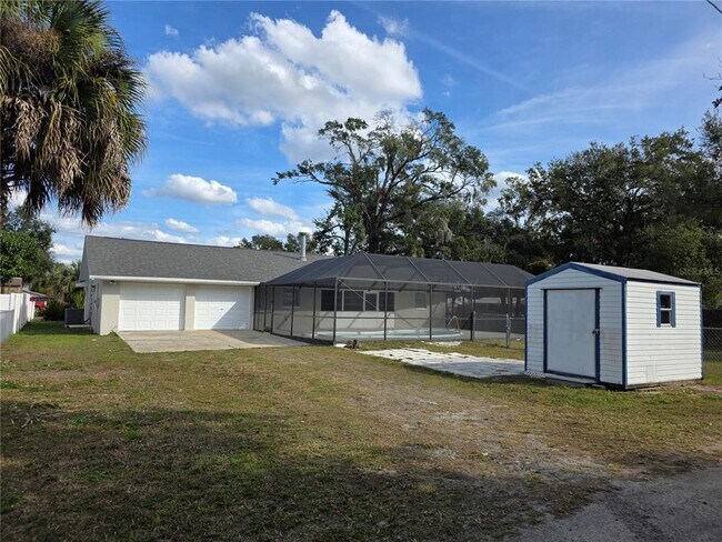 Building Photo - 5611 6th St