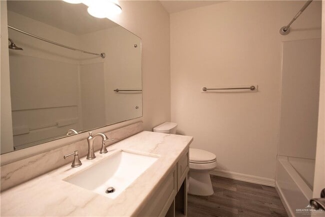 Building Photo - 3820 N 7th Ct