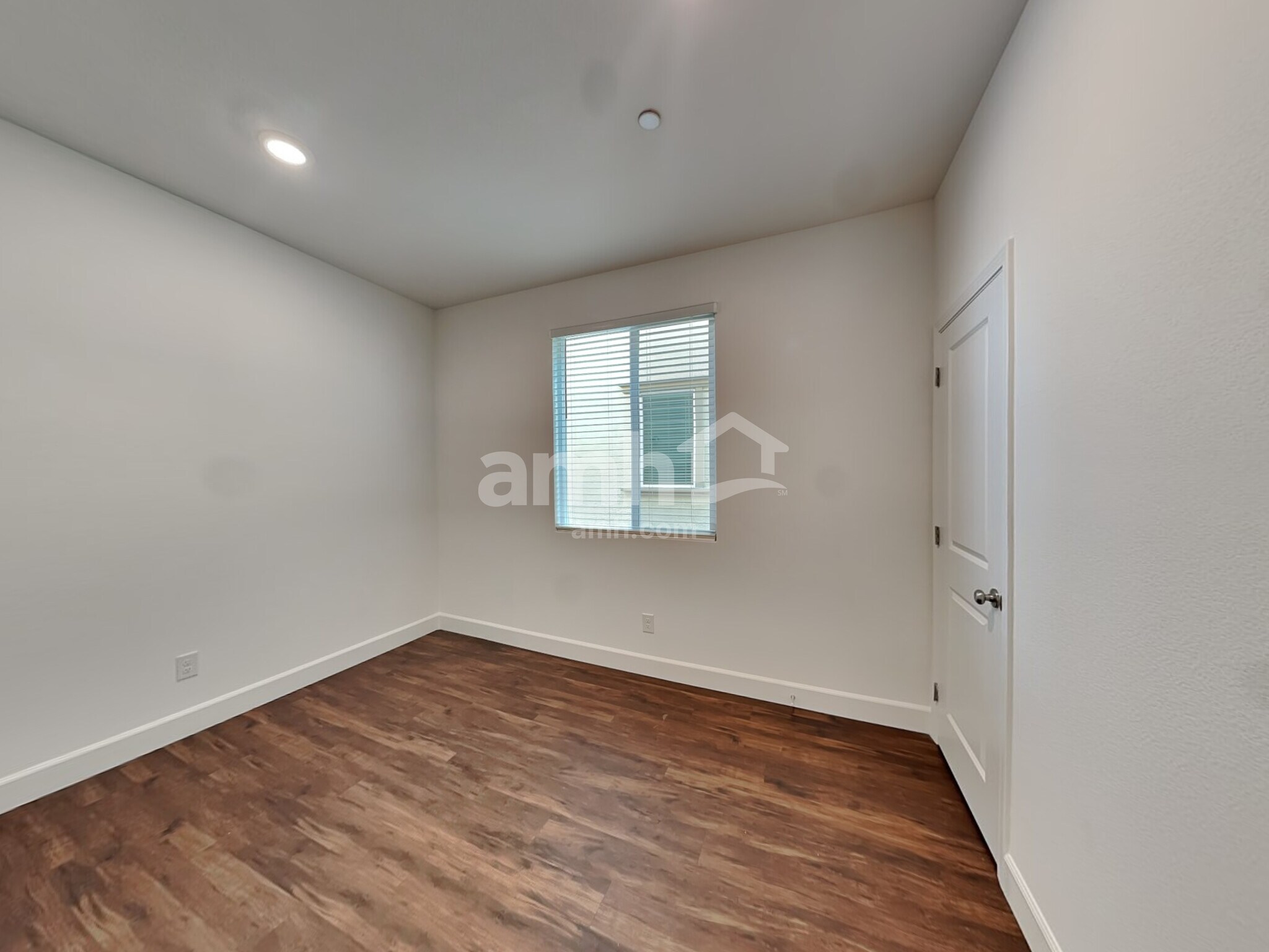 Building Photo - 138 Charmante Tulip Ln