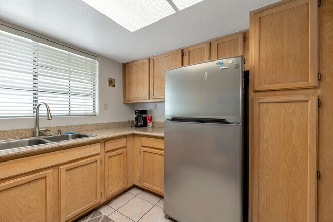 Building Photo - Fully Furnished Beautiful 2-bed, 2-bath PV Condo