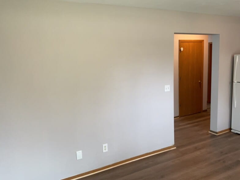 Building Photo - 6549 Samantha Ln
