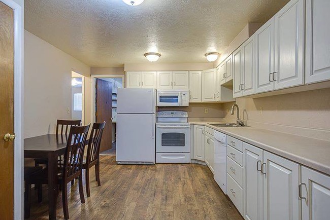 Alpine Flats-Student Apartments - Logan, UT | Apartment Finder