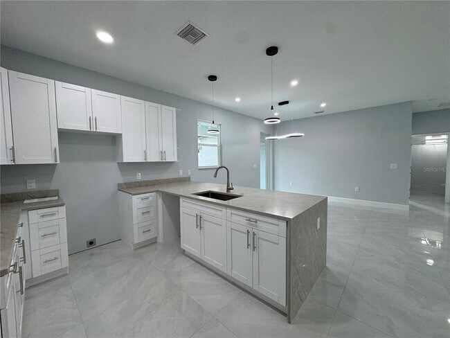 Building Photo - 6018 Newmark St