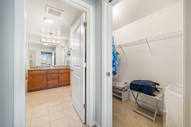Building Photo - Spacious 2 bedroom, 2 bathroom condo with loft at Ke Ali?i Ocean Villas!