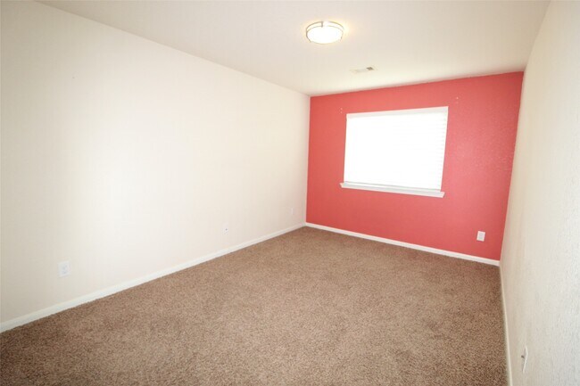 Building Photo - 21011 Blue Topaz Dr