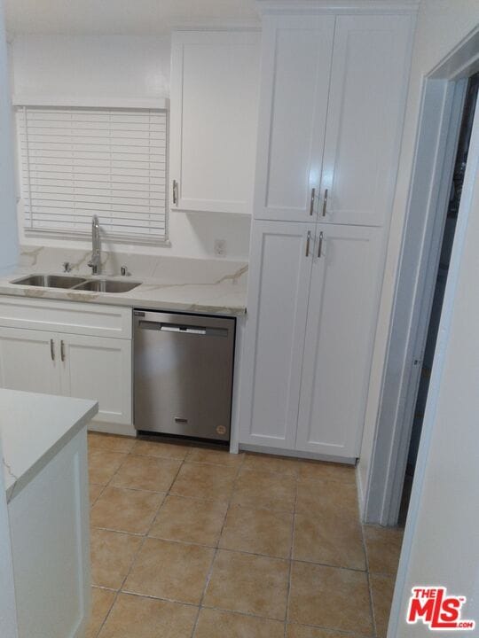 Building Photo - 3760 Wellington Rd