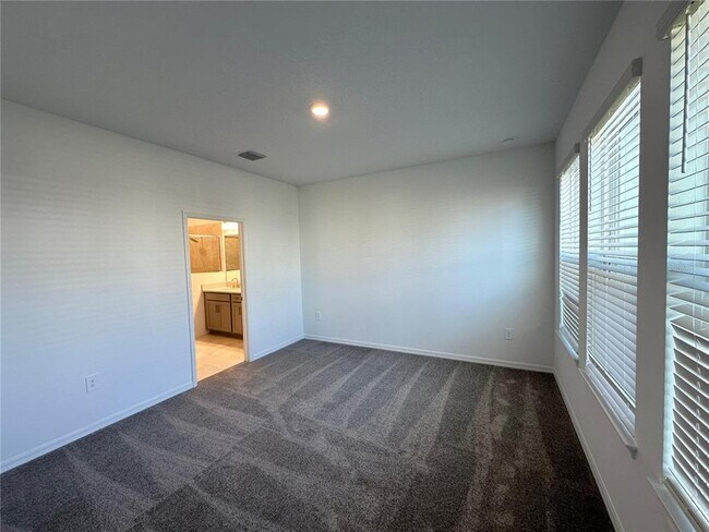 Building Photo - 1036 Teal Crk Dr