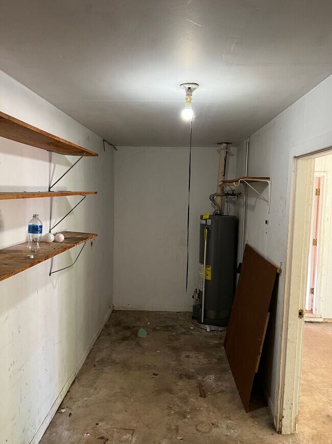 Building Photo - Southern Hills!