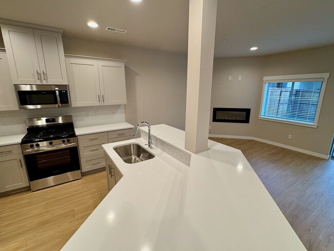 Building Photo - Move-in Special!  Brand New 3 Bedroom / 2 ...