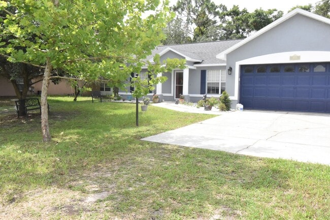 Building Photo - 4854 Lark Dr