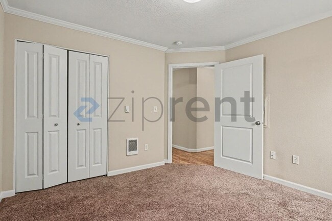 Building Photo - 15060 NW Central Dr