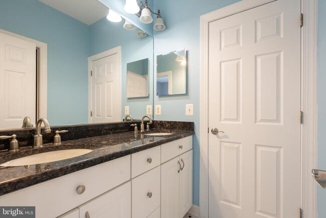 Building Photo - 6010 Ashby Heights Cir