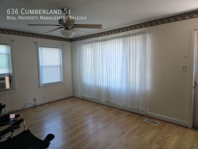 Building Photo - 636 Cumberland St