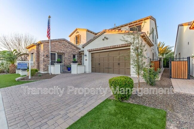 Building Photo - 1636 E Sattoo Way