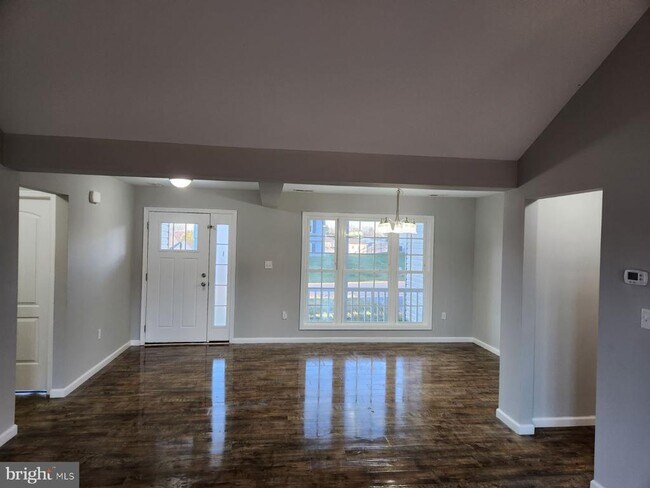 Building Photo - 537 Spyglass Dr