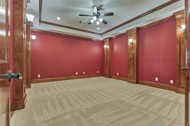 Building Photo - 23 Player Oaks Pl