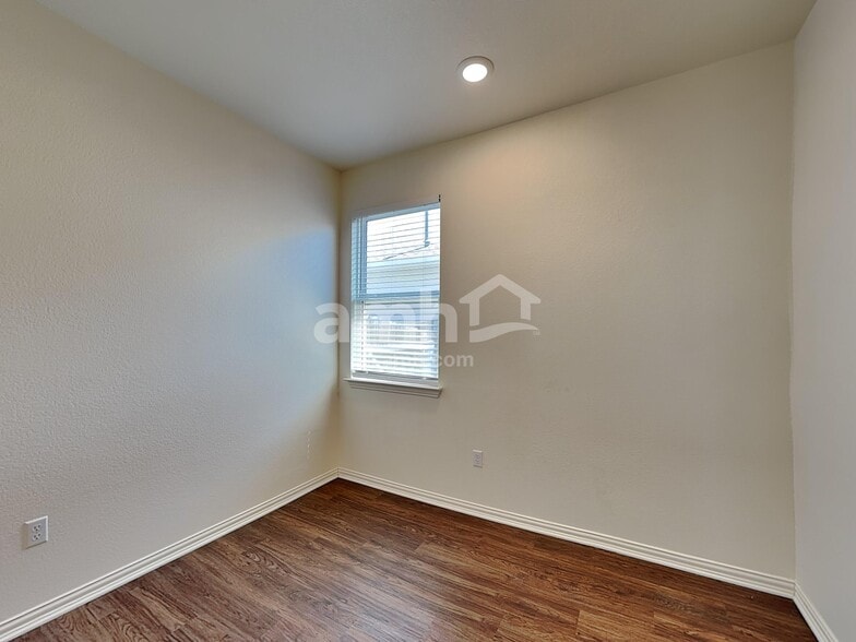 Building Photo - 171 Pebble Creek Run