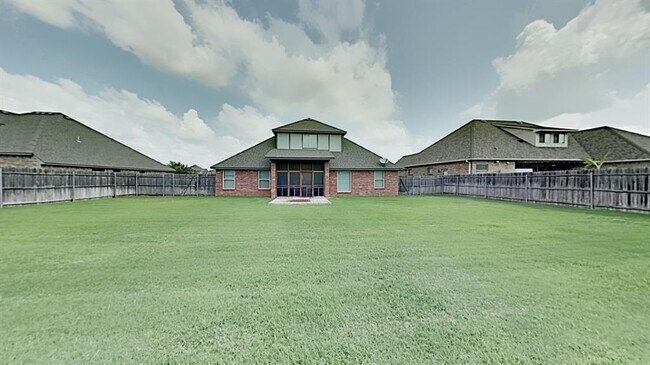 Building Photo - 8512 NW 127th St