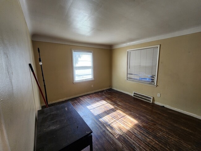Building Photo - 17156 Fenton St