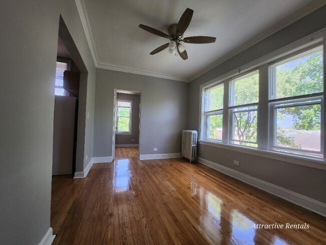Primary Photo - 5350 W Division St