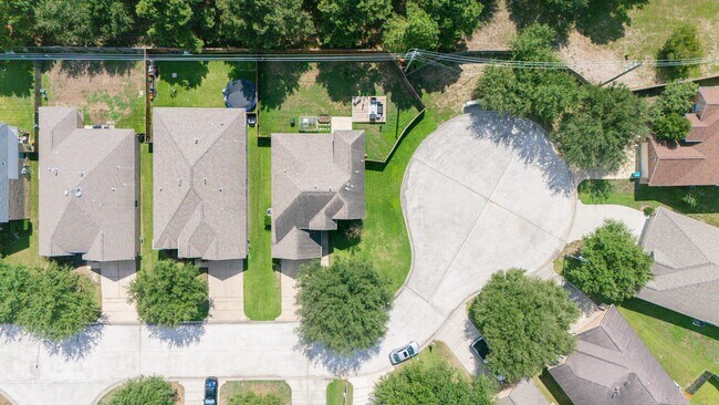 Building Photo - 23411 W Pine Ivy Ln