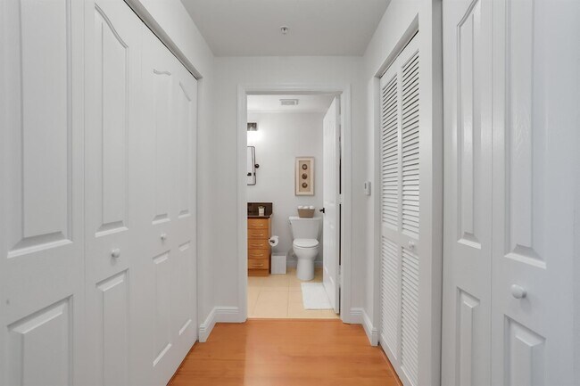 Building Photo - 255 NE 3rd Ave