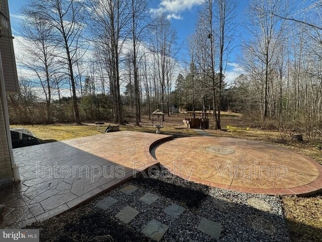 Building Photo - 41 Rainwater Ln