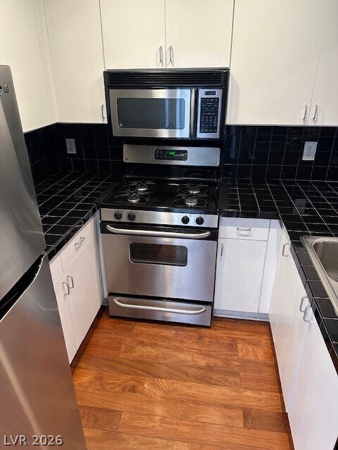 Building Photo - 5000 Red Rock St