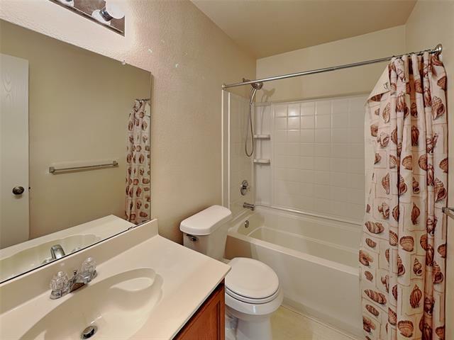 Building Photo - 708 Moss Glen Trail