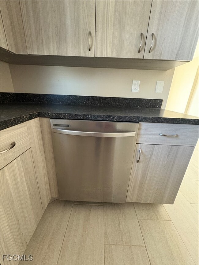 Building Photo - 3608 SW 7th Pl