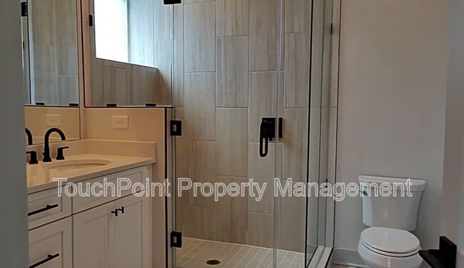 Building Photo - 1037 Wesley Terrace Ave