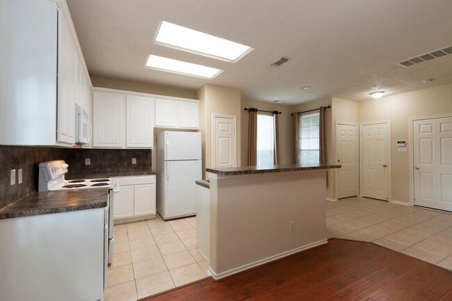 Building Photo - 25227 Boulder Bend Ln