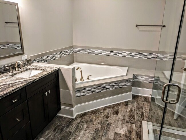 Building Photo - An amazing Townhouse for people who like big open space down Bedroom 4 Bathroom 3.5