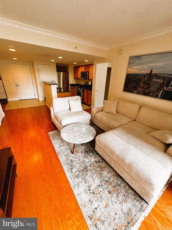 Building Photo - 1220 N Fillmore St